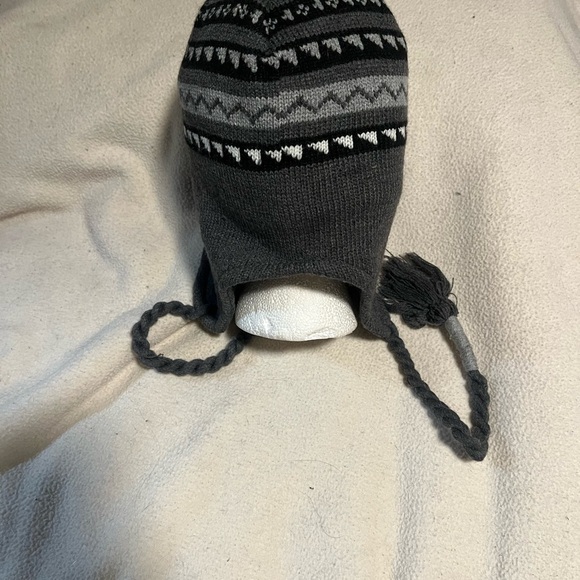 Winter Essentials Winter Hat - Picture 5 of 8